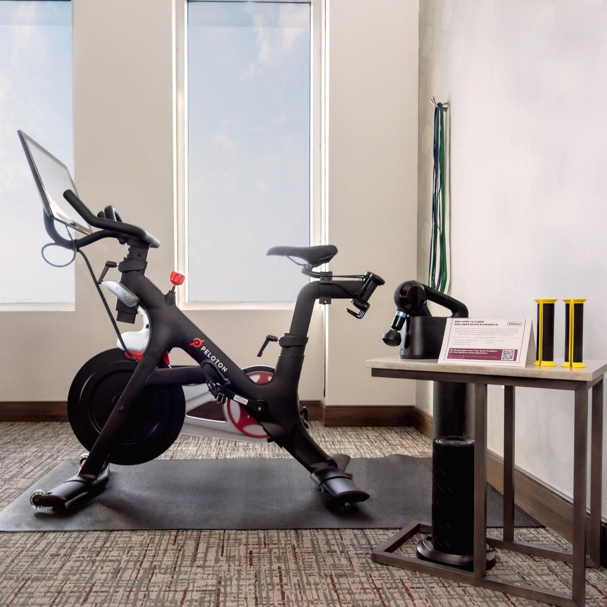 H Angeles, Curio Collection By Hilton Hotel 4*
