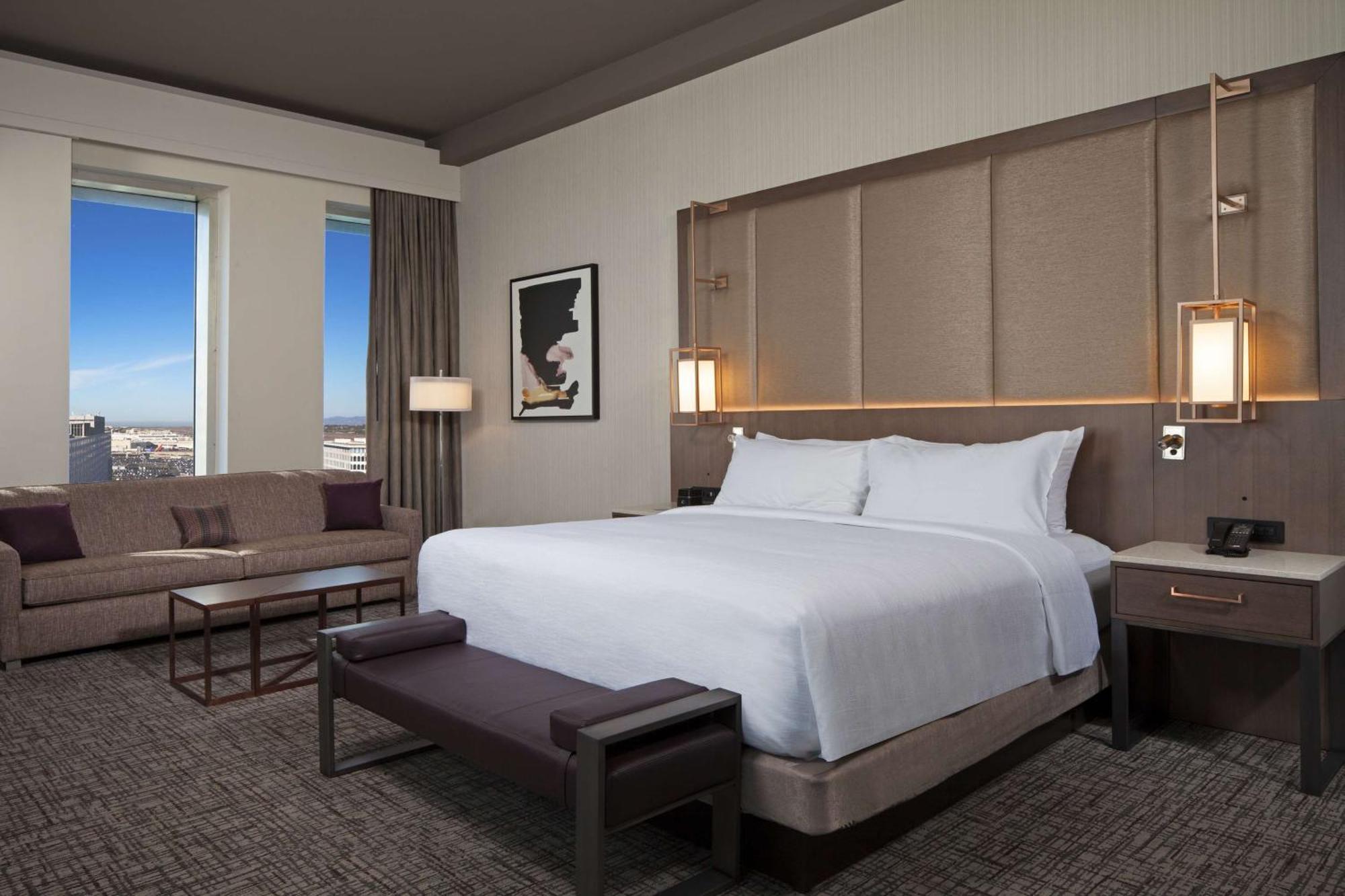 Hotel H Angeles, Curio Collection By Hilton Los Ángeles